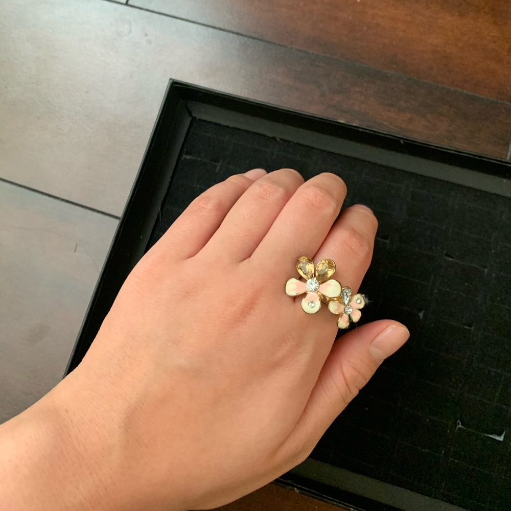 Flower ring